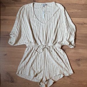 ASOS Cream Jumper/Romper Size 12/Medium NWT